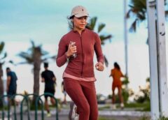 Maria Marçal inspira seguidores ao adotar rotina de exercícios entre ministrações